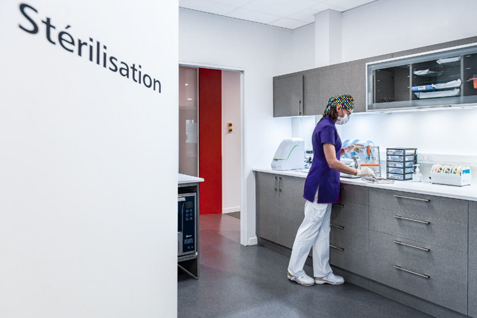 cropped-Salle-de-sterilisation-2.png