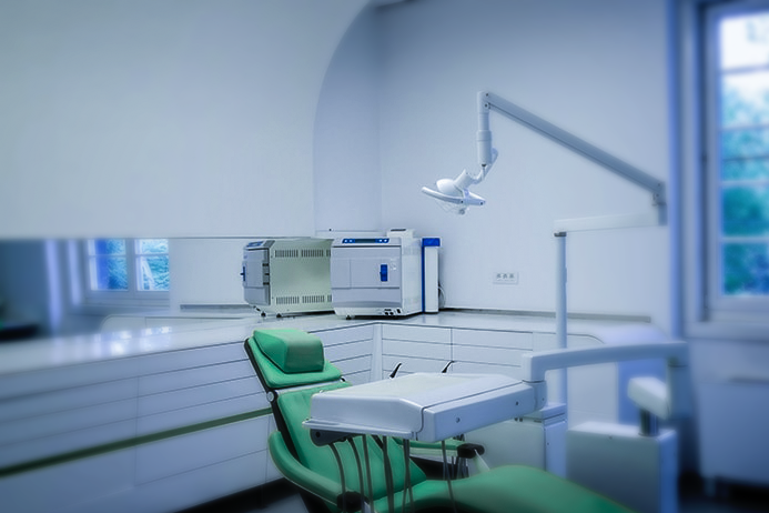 cropped-Salle-de-sterilisation122.png